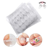 Feuilles avec autocollant adhésifs pour coller les faux ongles. Contient 24 autocollants par feuilles et 10 feuilles au total dans le pack. Démonstration du produit, decolle l'adhésif, place-le sur ton ongle, enlève le filme de protection. Puis colle tes faux ongles dessus.