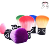 Brosse douce pour le nettoyage des ongles, outil de manucure et de pédicure, élimine la poussière. Brosse à poile et coloré au bout.